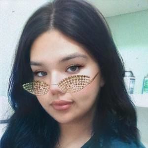 Meet your Posher, Selene